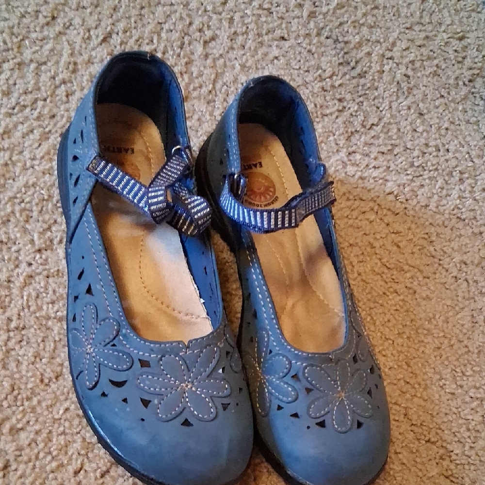 Earth Spirit Blue Floral Cutout Mary Janes